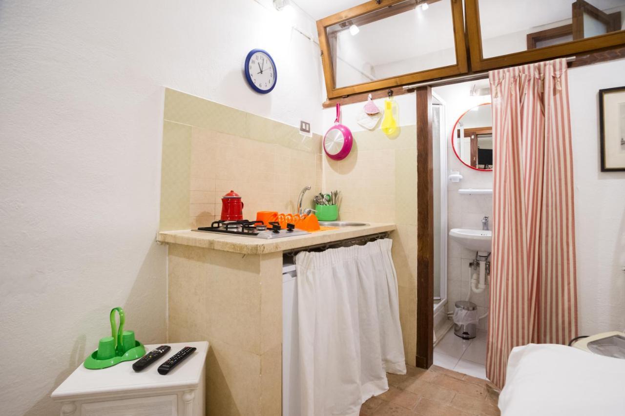 Duomo Budget Apartment ออร์เวียโต ภายนอก รูปภาพ